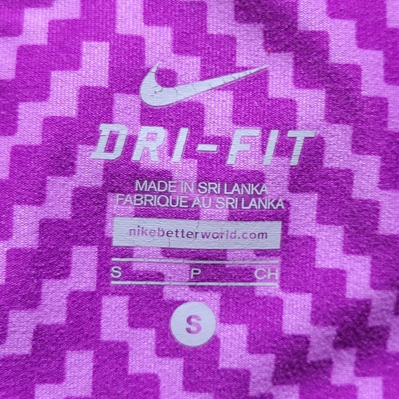 Nike Legend 2.0 Zig Zag Capri Leggings Size Small - Picture 9 of 10